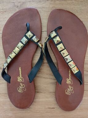 Matt Bernson Black Leather Sandals with Gold Pyramid Studs